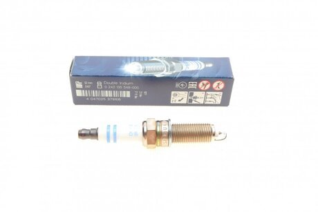 Свеча зажигания yr7sii33u iridium (kia optima 2.0 12-) BOSCH 0242135548