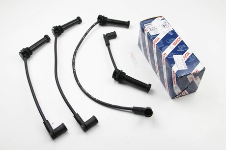 Провода высоковольтные Ford Fiesta 03-08/Mondeo 00-07 (к-кт) BOSCH 0 986 357 271