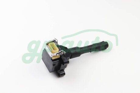 Катушка зажигания BMW 3(E36)/5(E34)/7(E32)/7(E38)/8(E31) 1.8-4.0 89-01 HELLA 5DA193175-541